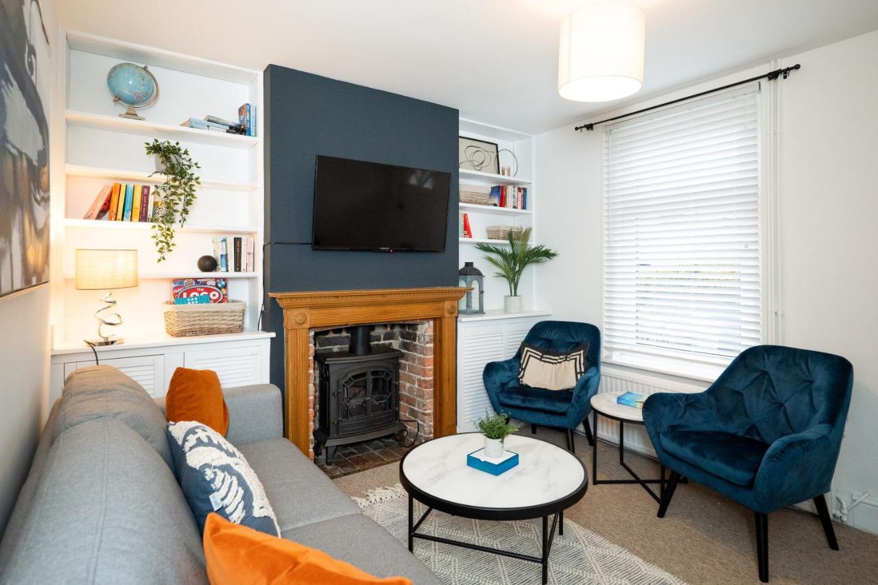 Stunning 2-Bedroom Home In City Centre With Wi-Fi! Royal Tunbridge Wells Exterior photo